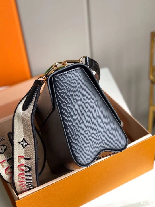 WIS TWIST VUITTON MM LOUIS 1208